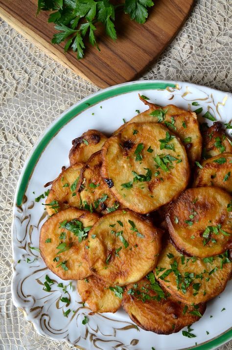 Fried Zucchini Batter, Battered Zucchini, Fried Zucchini Sticks, Deep Fried Zucchini, Fried Zucchini Recipes, Side Dishes For Fish, Easy Zucchini Recipes, Fried Zucchini, Veggie Fries