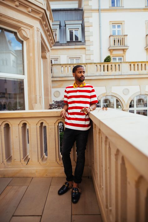 Big Sean Outfits, Big Sean Fashion, Gucci Polo Shirt, How To Tie Bandana, Tie Bandana, Black Men Street Fashion, Swag Men, Men Street Fashion, Stylish Men Casual