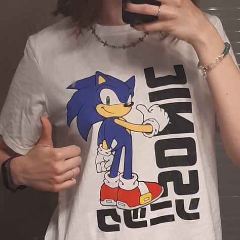 Sonic Themed Outfit, Sonic The Hedgehog Shirt, Sonic Shirt, Sonic The Hedgehog Shadow, Poster Art Design, Sonic Franchise, Sonic And Shadow, Young T, Cool Fits