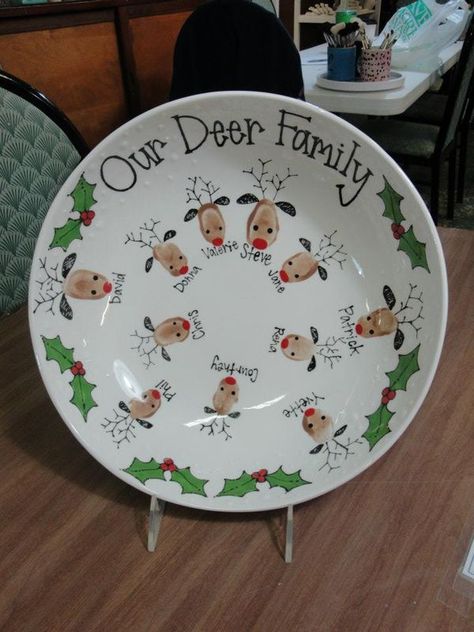 Adorable family Christmas plate Santa Sleigh Footprint Craft, Handprint Pottery, Diy Christmas Plate, Handprint Ideas, Christmas Handprint, Fingerprint Crafts, Plates Diy, Deer Family, Daycare Activities