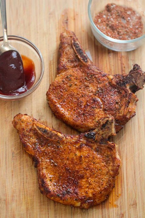 Air Fryer Pork Chops (Super Juicy) - Cooked by Julie Air Fry Pork Chops, Air Fryer Recipes Pork, Pork Chop Seasoning, Smoked Pork Chops, Pork Steaks, Air Fryer Pork, Air Fryer Pork Chops, Ideal Protein Recipes, Juicy Pork Chops