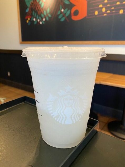 Here's How You Can Order A Starbucks Frosted Lemonade Off Of The Secret Menu Lemonade Stands, Frosted Lemonade, Starbucks Menu, Punch Drinks, Starbucks Secret Menu, Starbucks Drinks Recipes, Secret Menu, Lemonade Recipes, Fruit Punch