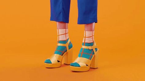 Newly Trending on January 5 2018 at 11:14PM | #Funnism Stop Motion Shoes, 3d Shoe Animation, Shoe Fashion Editorial, Heels Walking Gif, Heels Editorial Photography, Shoes Gif, Retro Socks, Simple Animation, Quirky Shoes