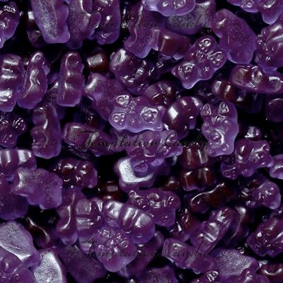 I don't believe my eyes, but yes it's true! Delectable Grape Gummy Bears - as far as the eye can see! Aren't these just the perfect little gummy delights for your purple candy buffet? Whether at a wedding, birthday party, baby shower, etc., you just cant go wrong with Purple Grape Gummy Bears! Sold in 5 lb bags, approx. 140 bears per lb. Purple Candy Buffet, Gummy Bear Candy, Purple Candy, Mazzy Star, Purple Reign, Purple Grapes, Purple Love, All Things Purple, Candy Shop