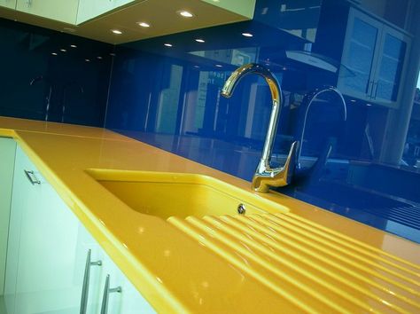 yellow-lava-stone-kitchen-countertop - Home Decorating Trends - Homedit Epoxy Kitchen Countertops Ideas, Lava Stone Countertops, Yellow Countertop Kitchen, Colorful Kitchen Countertops, Colorful Countertops, Kendall Kitchen, Yellow Countertops, Colored Countertops, Popular Kitchen Countertops