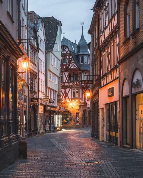 Marburg Germany, Medieval Germany, Brutalist Buildings, Traditional Architecture, Old Buildings, Beautiful Places To Travel, City Travel, Germany Travel, Travel Aesthetic