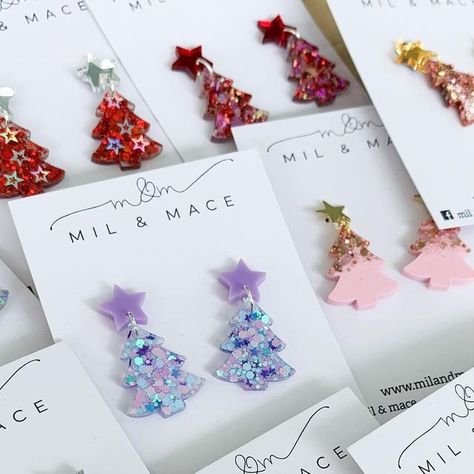 Christmas Resin Jewelry, Resin Christmas Ideas, Resin Christmas Earrings, Christmas Resin Earrings, Christmas Resin Ideas, Christmas Resin Crafts, Diy Christmas Earrings, Christmas Resin, Diy Christmas Garland