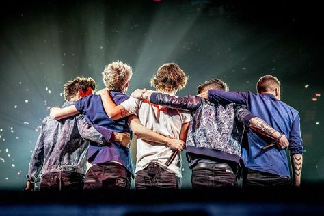 One Direction Headers, One Direction Fotos, 1d Day, Gambar One Direction, One Direction Images, One Direction Wallpaper, One Direction Concert, One Direction Photos, One Direction Pictures