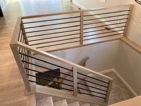 White Oak Continuous Horizontal Railing - SSR72 – Spindle, Stairs & Railings Cable Railing Interior, Horizontal Railing, Modern Handrail, Split Entry Remodel, Split Entry, Wood Railing, Cable Railing, Modern Stairs, Interior Stairs