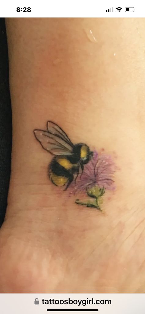 Bee Tattoos For Women, Wildflower Tattoo Design, Small Bee Tattoo, Bee Tattoos, Honey Bee Tattoo, Mom Daughter Tattoos, Cool Wrist Tattoos, Wildflower Tattoo, Daughter Tattoos