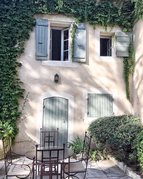 Charming and rustic French farmhouse exterior with Vert Olivier Green Shutters - photo by Vivi et Margot. French Green Paint, Country Living Room Design, French Country Interiors, Green Shutters, French Country Living, French Farmhouse Decor, French Country Bedrooms, American Farmhouse, French Country Living Room