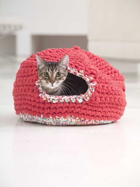 Cat cave crochet pattern