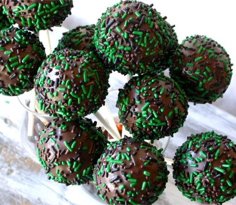 Army Cake Pops, Army Themed Birthday, Soldier Party, Camouflage Party, Camo Cake, Camo Birthday Party, Army Cake, Army Birthday Parties, Camo Party