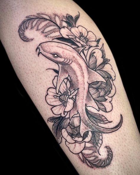 Shark Tattoo Ideas, Ocean Sleeve Tattoos, Stingray Tattoo, Adventure Tattoo, Nurse Tattoo, G Tattoo, Lovely Person, Shark Drawing, Nurse Shark