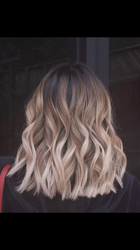 Blonde Hair Color Ideas For Brunettes Short Hair, Reserve Balayage, Byolouge Hair, Shoulder Length Hair With Balayage, Balayage Hair 2023, Short Ombré Hair, Short Ombre Hair Brown To Blonde, Sombre Blonde Balayage, Shoulder Length Balayage Blonde