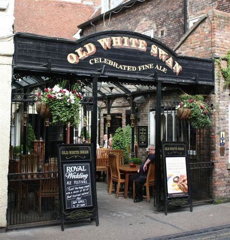 Pub Beer Garden, Haunted Buildings, Beer Garden Ideas, Foodtrucks Ideas, Tallest Man, Pub Garden, Modern Restaurant Design, Storefront Signs, York England