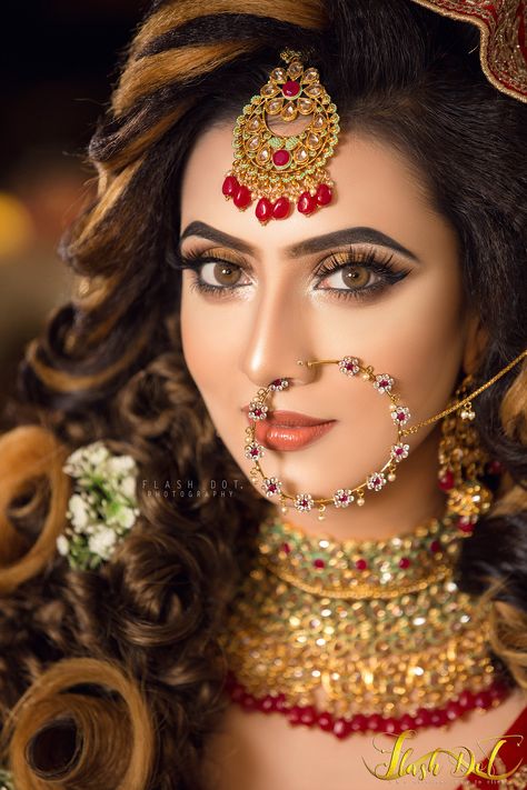 https://flic.kr/p/2k6N9Gd | 0O5A9266 Deepika Padukone Bridal Look, Hd Makeup Looks Bridal, Bridal Makeup Hairstyles, Bridal Pic, Asian Wedding Photography, Indian Bride Makeup, Asian Bridal Makeup, Bengali Bridal Makeup, Pakistani Bridal Makeup