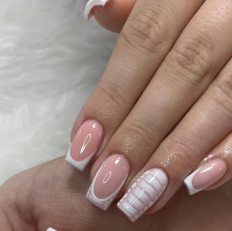 Sorry Square Nails, Medium Square Gel Nail Designs, Nail Inspo For Work, White Biab Nail Designs, Crocodile Print French Tip Nails, Crocodile French Nails, White Snakeskin Nails, French Tip Nails Crocodile, Snake Print French Tip Nails