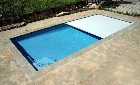 Exactly what I want, including the automatic pool cover!!  Love this simple rectangular design! Retractable Pool Cover, Inground Pool Covers, Pool Safety Covers, Automatic Pool Cover, Swimming Pool Safety, Solar Pool Cover, Rectangle Pool, Living Pool, Pool Covers