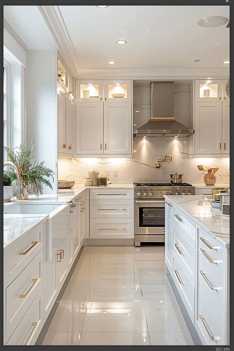 Luxury White Kitchen, Kitchen Ideas White, Classy Kitchen, Modern Luxury Kitchen, Dream Kitchens Design, Kitchen Interior Design Modern, White Kitchen Design, 아파트 인테리어, Kitchen Design Plans