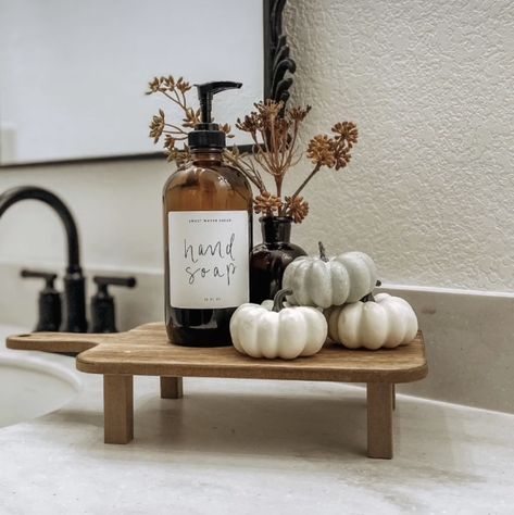 Simple And Affordable Fall Entryway, Spa Fall Decor, New Home Fall Decor, Fall Esthetic Decor, Boho Fall Bathroom Decor, Small Fireplace Fall Decor, Fall Decor Ideas For Condo, Autumn Decor Bathroom, Pottery Studio Aesthetic Decor