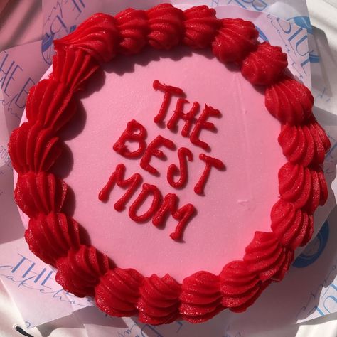 Mom Bday Cake Ideas, Birthday Cakes For Mother, Mom Bday Cake, Quote Cake, Mother Birthday Cake, Lunch Box Cake, Lunchbox Cake, Bento Cakes, Birthday Decorations At Home