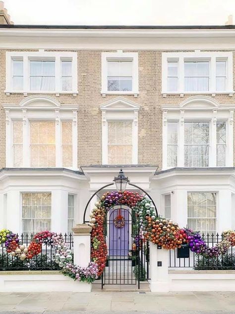 Pretty Doors, Royal Borough Of Kensington And Chelsea, Christmas Outdoors, Kensington And Chelsea, Chelsea London, All Photo, London United Kingdom, United Kingdom, Chelsea