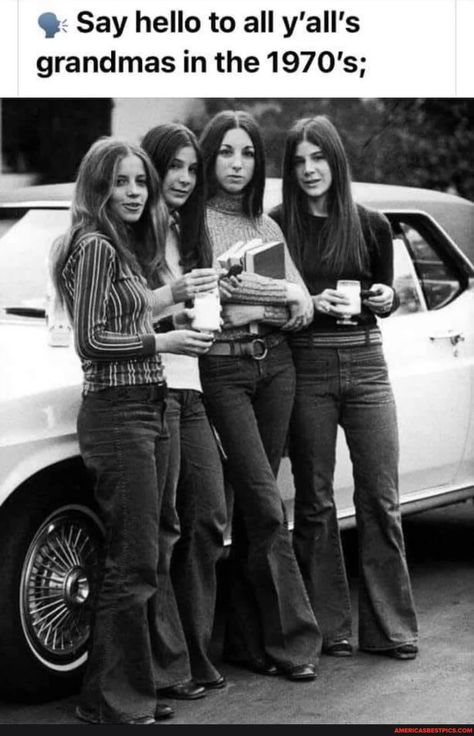 Say hello to all y'all's grandmas in the 1970's; - America’s best pics and videos Fashion Teenage Girls, The Good Old Days, Memory Lane, Good Old, Say Hello, Childhood Memories, Growing Up, Persona, 1970s