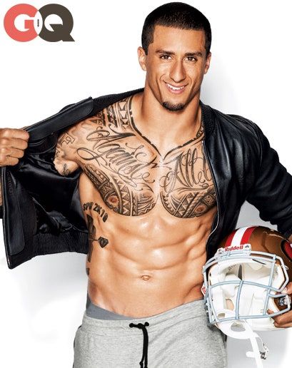 Colin Kaepernick Tattoos, Michael Bastian, Natural Hair Routine, Famous People Celebrities, Celebrity Bodies, Tattooed Men, Colin Kaepernick, Nike Pro Combat, Male Fitness