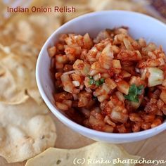 A restaurant style red onion relish that is incredibly simple to make. Red Onion Relish, Fried Fish Recipes, Onion Relish, Chutney Recipes, Indian Cooking, Indian Dishes, Indian Food, A Restaurant, Relish