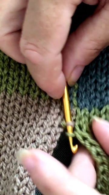 Joining Knitted Squares Together, How To Crochet Knitted Squares Together, Crochet Knitted Squares Together, Joining Knitting, Joining Knitted Squares, Joining Knitted Squares With Crochet, Joining Crochet, How To Join Knitted Squares, Joining Two Crochet Pieces