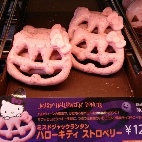 Halloween Donuts, Halloween Sweets, Cute Snacks, Hello Kitty Halloween, Hello Kitty Items, Kawaii Food, Cute Desserts, Kawaii Shop, Bellini