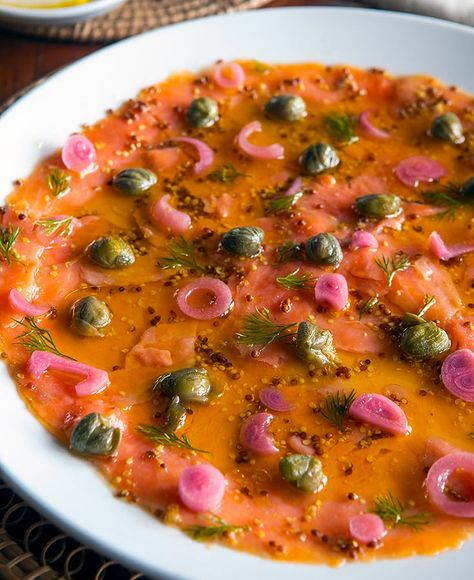 Smoked Salmon Carpaccio Recipe, Salmon Carpaccio Recipe, Smoked Salmon Carpaccio, Vegetarian Carpaccio, Caviar Bar, Toasted Baguette Slices, Salmon Carpaccio, Carpaccio Recipe, Baguette Slices