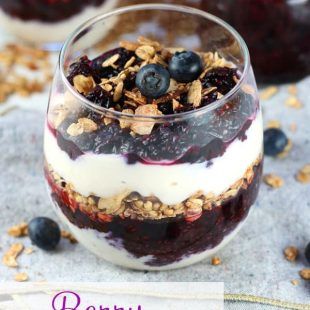 Vegan Yogurt Parfait, Berry Yogurt Parfait, Sugar Free Granola, Yogurt Parfait Recipe, Crohns Recipes, Berry Yogurt, Keto Diet Snacks, Chia Jam, Parfait Recipes