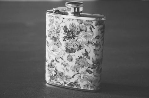 Classy Drink Alcohol Flask, Hip Flask, Southern Belle, Cute Images, Gifts For Girls, Flower Power, Pretty Things, Sake, Flask