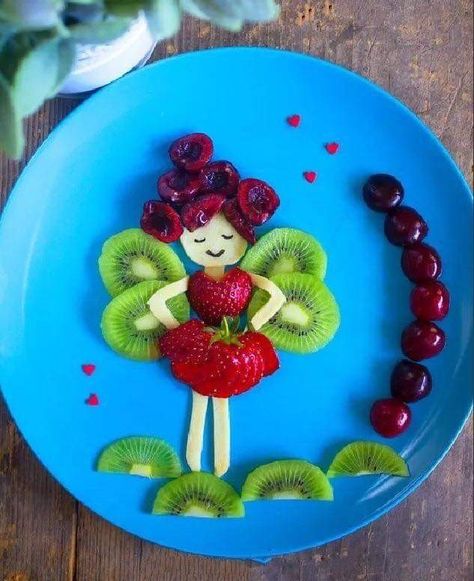 Decorações Com Comidas, Food Art For Kids, Creative Snacks, Amazing Food Decoration, Amazing Food Art, Creative Food Art, Food Carving, Kids Party Food, Easy Food Art