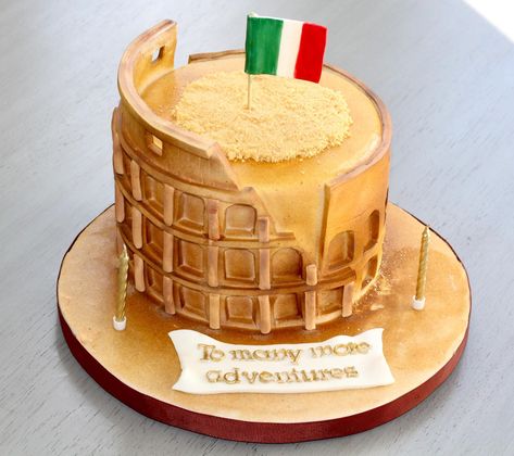 European Cake Design, Rome Theme Party Decorations, Italy Themed Cake, Italian Themed Cake, Leaning Tower Of Pisa Cake, Italy Themed Birthday Cake, Italian Cake Design, Roma And Diana Cake, Italian Flag Cake