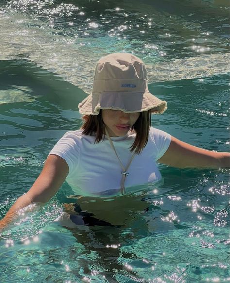 Jaquemus Hat, Jacquemus Bucket Hat, Sharm El Sheikh, Luxury Aesthetic, Summer 24, Clean Girl, Baddie Outfits, Fashion Inspo Outfits, Bucket Hat