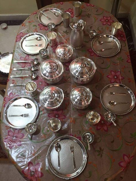 Silver Articles For Pooja, Silver Serving Dishes, Plated Dinner, Silver Home Accessories, Dining Wall Decor, Gold Ruby Necklace, Silver Articles, Crockery Design, Silver Furniture