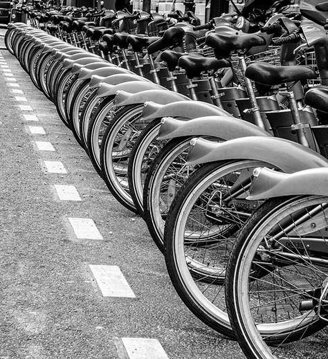 This is an example of maximum depth of field. The image was taken low enough to obtain all the bicycles as well as making sure they are all in focus, creating as if the bicycles never end. Field Of Depth Photography, Large Aperture Photography, Repetition In Photography, Deep Depth Of Field Photography Ideas, Extended Depth Of Field Photography, Deep Focus Photography, Patterns And Repetition Photography, Repetition Photography Ideas, High Depth Of Field Photography