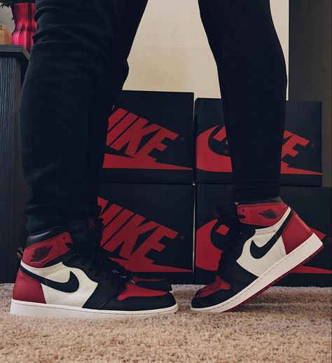 Matching Shoes For Couples, Couple Shoes Matching, Jordan Couples, Outfits With Jordan 1s Fashion Styles, Air Jordan 1 Shoes, Couple Sneakers, Jordan 1 Shoes, Shoes Wallpaper, Jordan Shoes Girls