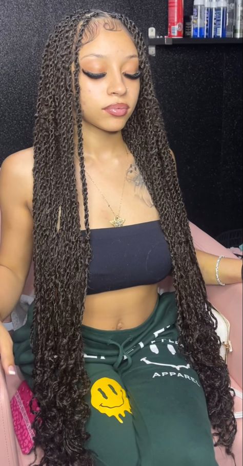 Island Twist Hairstyle, Island Twist, Twist Hairstyle, Girl Hairstyle, Box Braids Hairstyles For Black Women, Cute Braided Hairstyles, Braided Cornrow Hairstyles, Cute Box Braids Hairstyles, Quick Braided Hairstyles