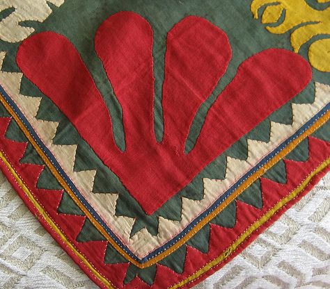 Applique Work Ideas, Applique Work Design, Patch Work Designs, Applic Work, Aplic Work, Cushion Embroidery, Kutch Work Designs, Applique Tutorial, Simple Hand Embroidery Patterns