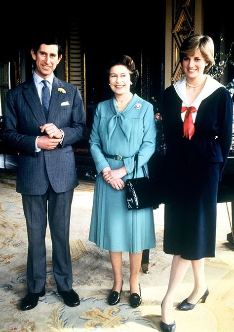 Best Photos of Prince Charles & Princess Diana: Wedding & More – SheKnows Princesa Anne, Princesa Elizabeth, Summer Family Pictures, Prinz Charles, Rainha Elizabeth Ii, Photos Of Prince, Reine Elizabeth Ii, Reine Elizabeth, Charles And Diana