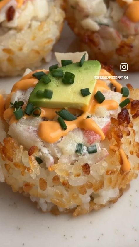 Crispy Rice Sushi, Sushi Cups, Appetizer Dinner, Rice Sushi, Sushi Recipes Homemade, Homemade Appetizer, Crispy Rice, Crab Rangoon, Sushi Recipes