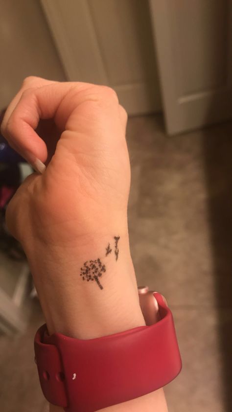 Dandelion Tattoo Wrist, Simple Dandelion Tattoo, Dandelion Tattoo White Ink, Small Dandelion Tattoo Wrist Simple, Dandelion 11:11 Tattoo, Tiny Tattoos Dandelion, Dandelion Resilience Tattoo, Tattoo On Wrist, Tattoo Wrist