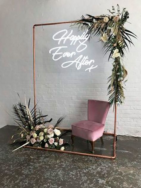 Arches Backdrop, Neon Backdrop, Selfie Spot, Lights Backdrop, Backdrop Inspiration, Rustic Wedding Decorations, Lights Wedding Decor, Wedding Backdrops, Wedding Altars