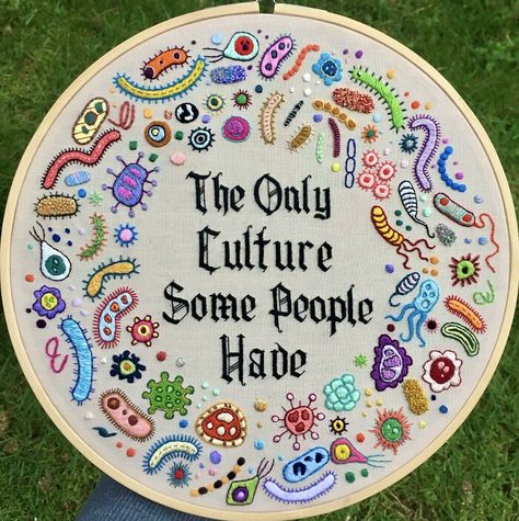 Funny Embroidery, Cross Stitch Quotes, Cross Stitch Funny, Hand Embroidery Art, Unique Crafts, Embroidery Craft, Crafty Craft, A Cross, Embroidery Inspiration