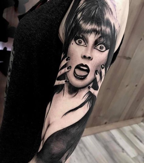 My Elvira Mistress of the Dark tattoo done at The Skull Museum in Sacramento California Elvira Pinup Tattoo, Elvira Drawing, Morticia Tattoo, Elvira Tattoo, Monster Tattoos, Pinup Tattoos, Horror Tattoos, Tattoo Concepts, Goth Tattoo