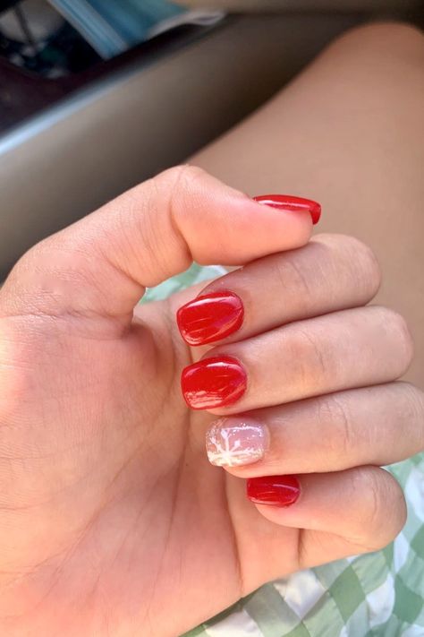 Holiday Nails Coffin Short, Simple Xmas Nails Red, Simple Xmas Nails Short, Red Short Nails Christmas, Simple Christmas Nails￼, Christmas Nails Short For Kids, Christmas Aesthetic Nails Short, Acrylic Nail Designs Short Square Christmas, Short Xmas Nails Red